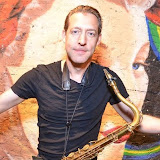 Russ Peterson joins Stella for guest performance